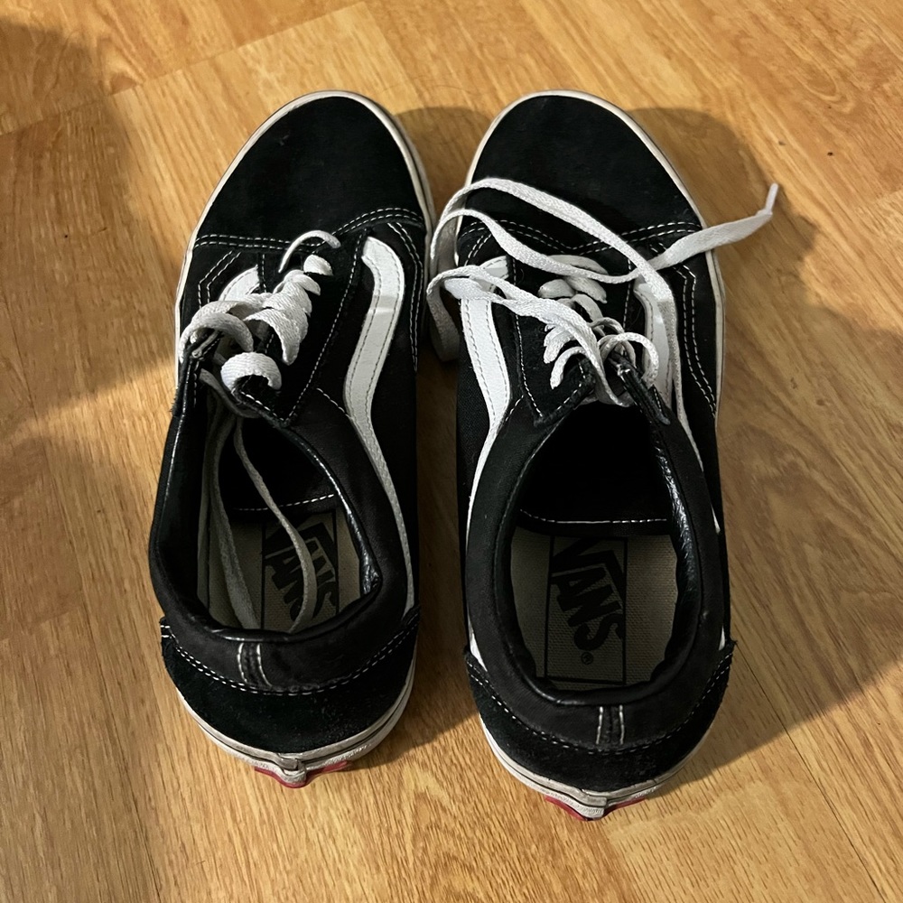 FREE SHIPPING!! Vans Black Old Skools Size 7.5